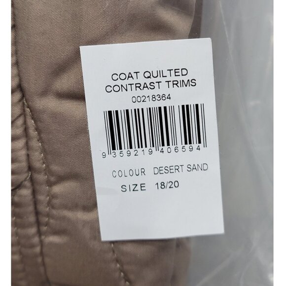 NWT City Chic EVANS 18/20 Plus Size Quilted Contrast Trim Coat - Picture 10 of 12